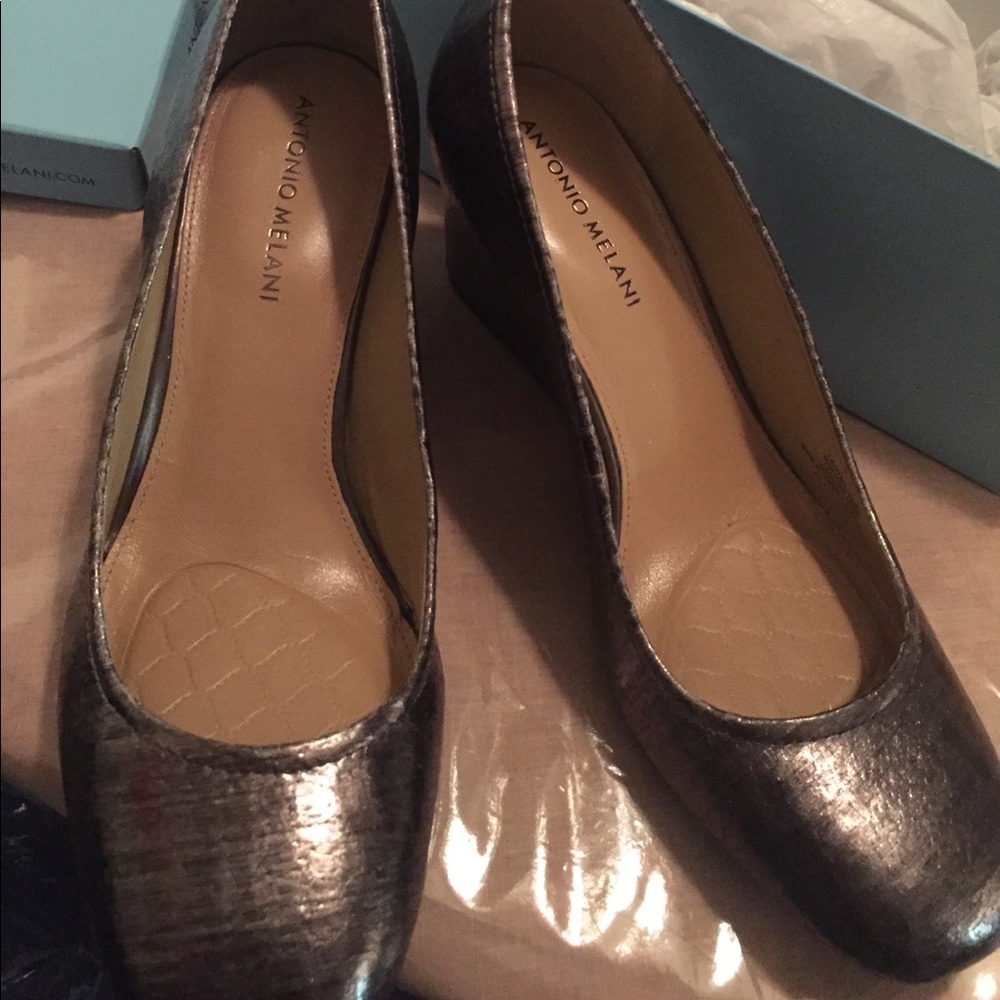 Antonio Melani silverstone wedges never been worn